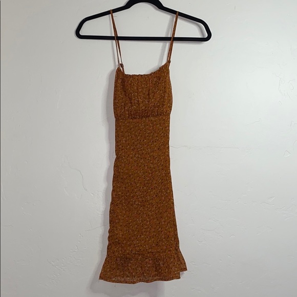 A cute floral dress!🌸🌼 - Picture 1 of 3